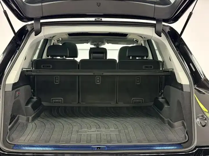 Audi Q7 2020 55 TFSI quattro S line Premium Model 16