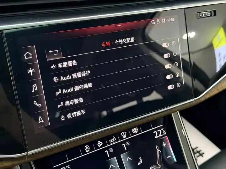 Audi Q7 2020 55 TFSI quattro S line Premium Model 40