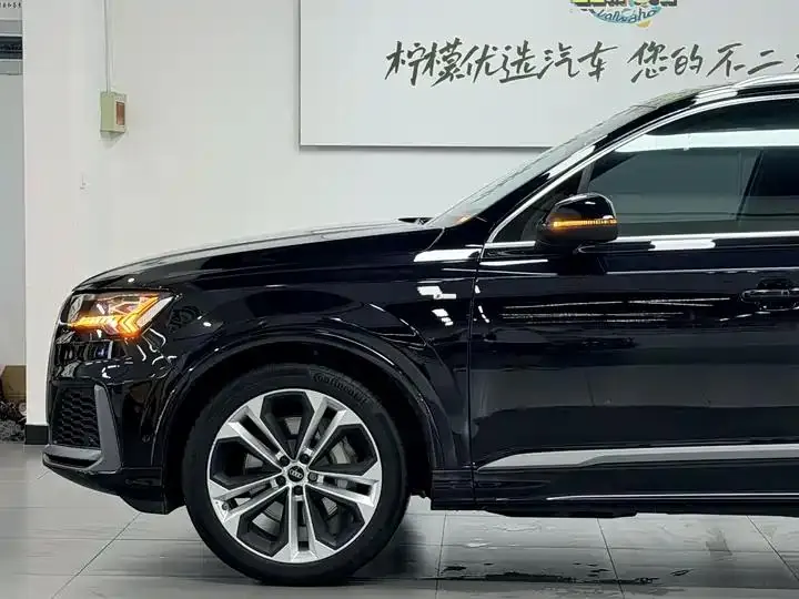 Audi Q7 2020 55 TFSI quattro S line Premium Model 7