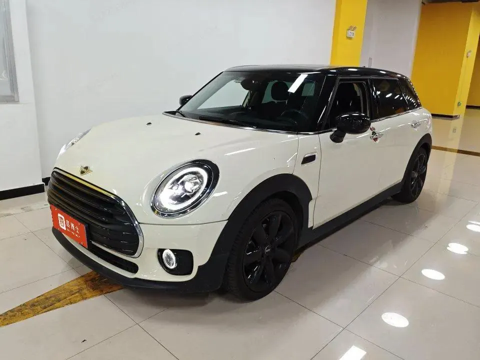Открыть галерею: 2021 MINI CLUBMAN 1.5T Cooper
