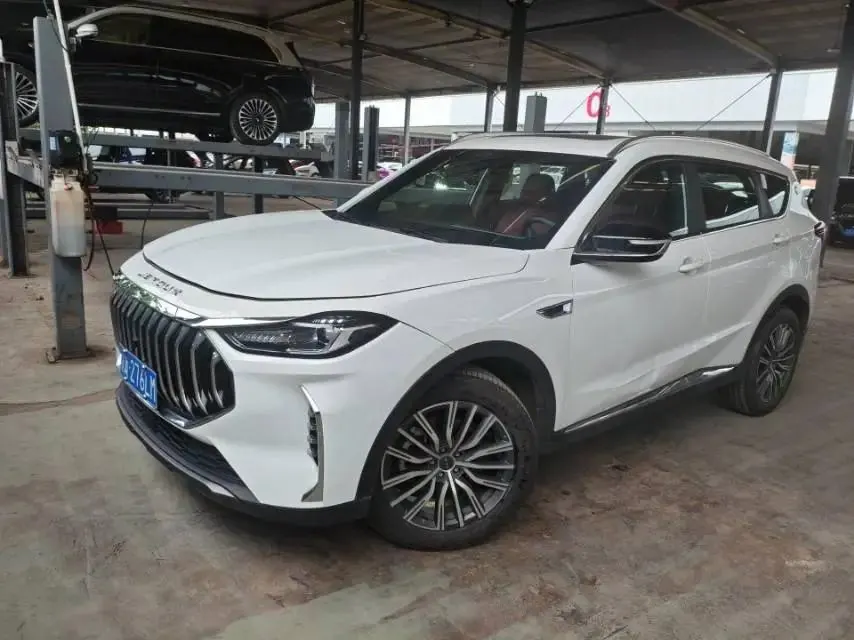 Open image lightbox: Jetour X70 PLUS 2023 model 1.5T DCT Braver PLUS 7-seater