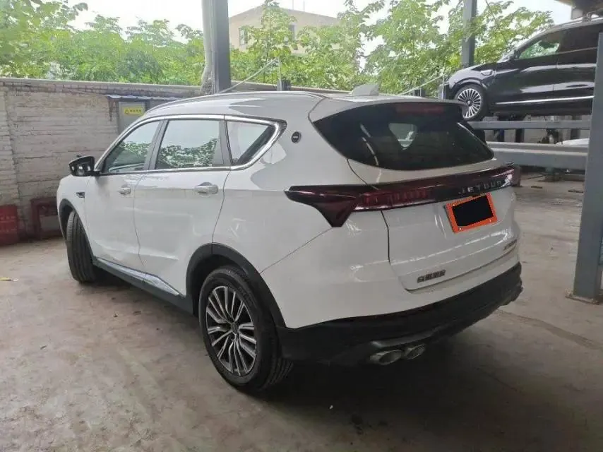 Jetour X70 PLUS 2023 model 1.5T DCT Braver PLUS 7-seater 6