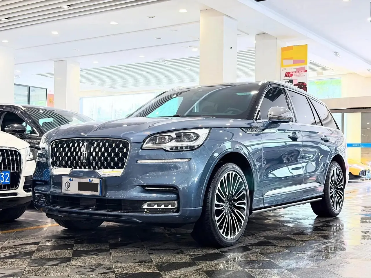 The Flying Gentleman 2022 3.0T V6 Four-Wheel-Drive Presidential Edition - View 1