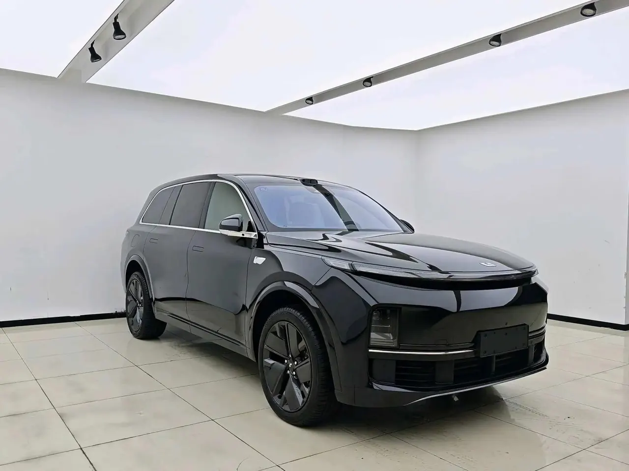 Li 2025 L9 Pro Intelligent Rejuvenation New Edition Automatic Gear 3