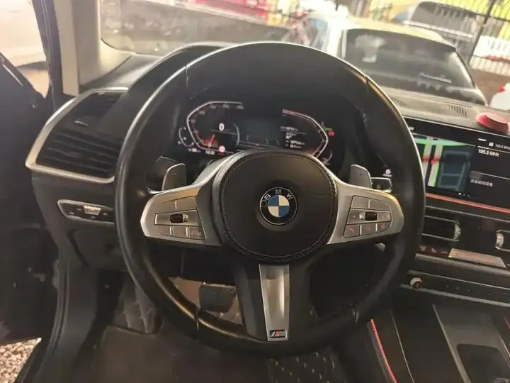 BMW X5 2022 xDrive 30Li exclusive m sports suit 7