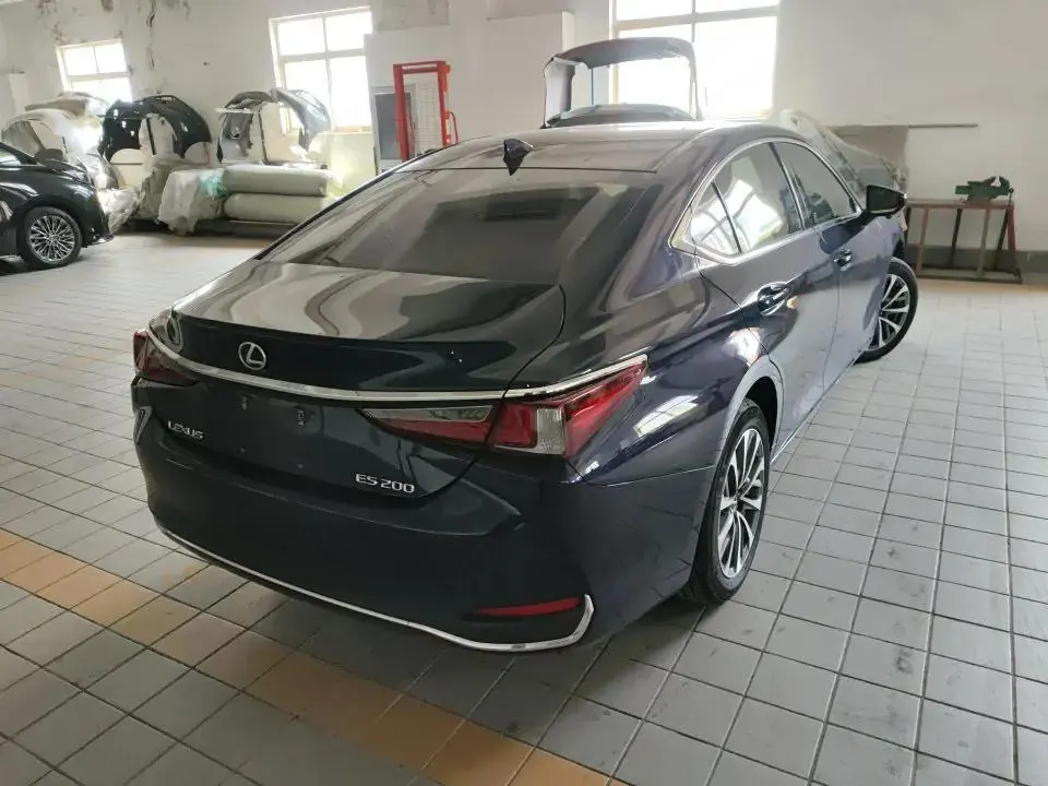 Lexus ES 2021 200 Excellence Edition 5