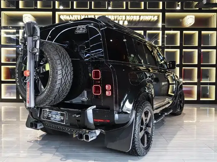 Land Rover Guard 2024 110 3.0T P400 X-DYNAMIC HSE 6