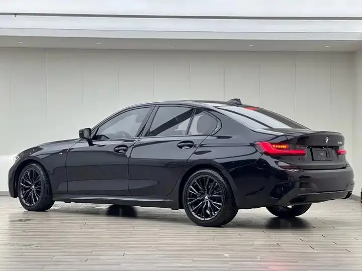 BMW 3 Series 2021 325i M Sports Night Suit 23