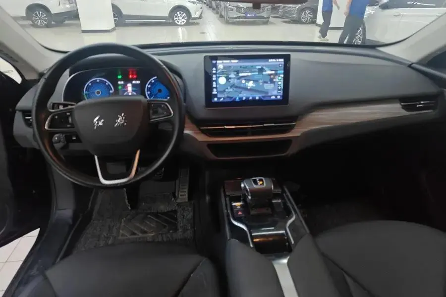 HongQi E-QM5 2023 560km PLUS 4