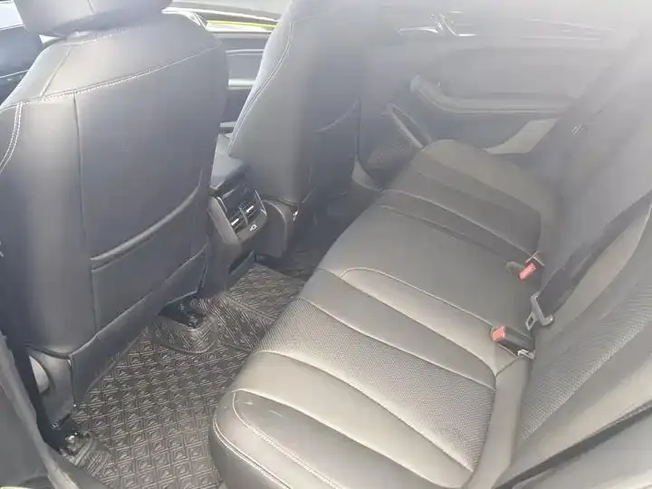 Roewe i5 2021 1.5L CVT Platinum Edition 11