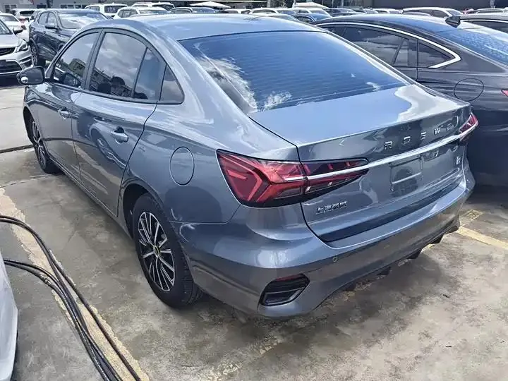 Roewe i5 2021 1.5L CVT Platinum Edition 15