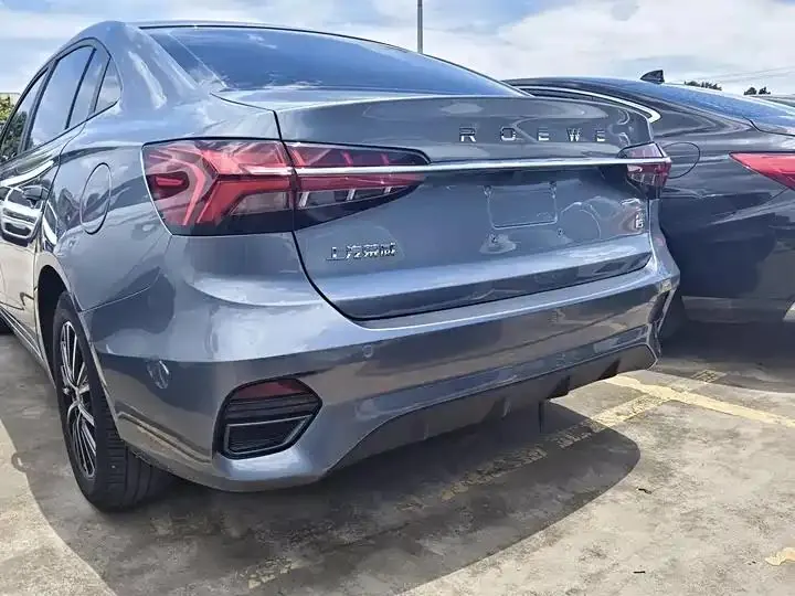 Roewe i5 2021 1.5L CVT Platinum Edition 17