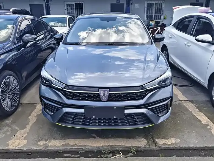 Roewe i5 2021 1.5L CVT Platinum Edition 2