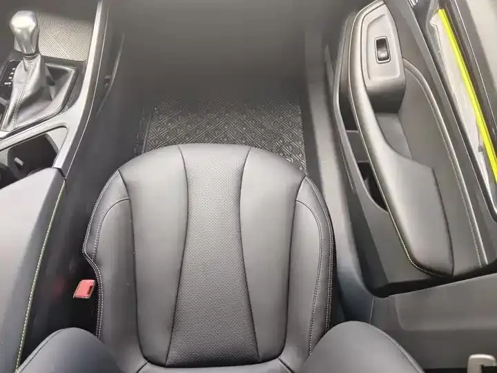 Roewe i5 2021 1.5L CVT Platinum Edition 6