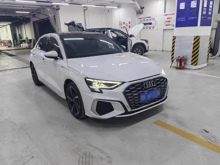 Audi 2023 A3 Sportback 1.4TFSI 35TFSI Fashion Sport Model (facelift) Automatic 3