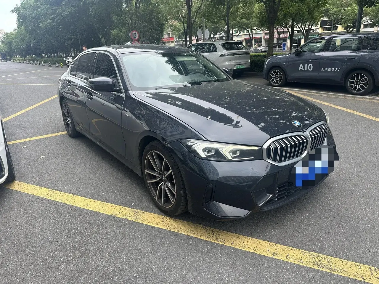 BMW 3 Series 2023 model 320Li M Sport Package 3