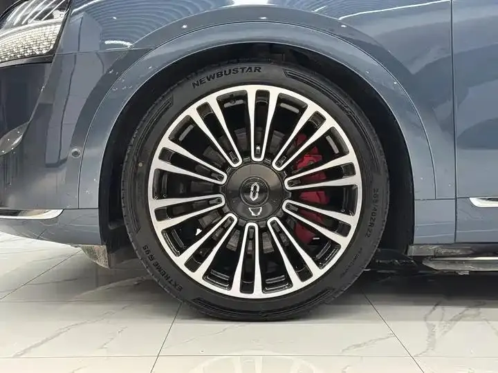 AITO M9 2024 extended range Ultra version 42kWh 6-seat version 11