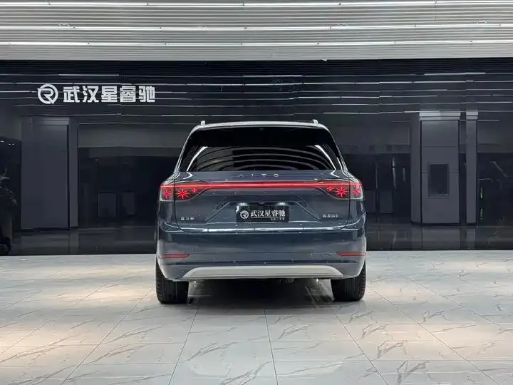 AITO M9 2024 extended range Ultra version 42kWh 6-seat version 4