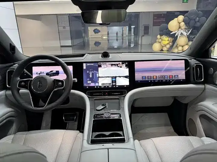 AITO M9 2024 extended range Ultra version 42kWh 6-seat version 6