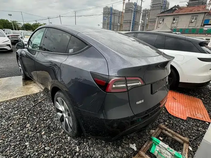 Model Y 2022 rear-wheel drive version 14