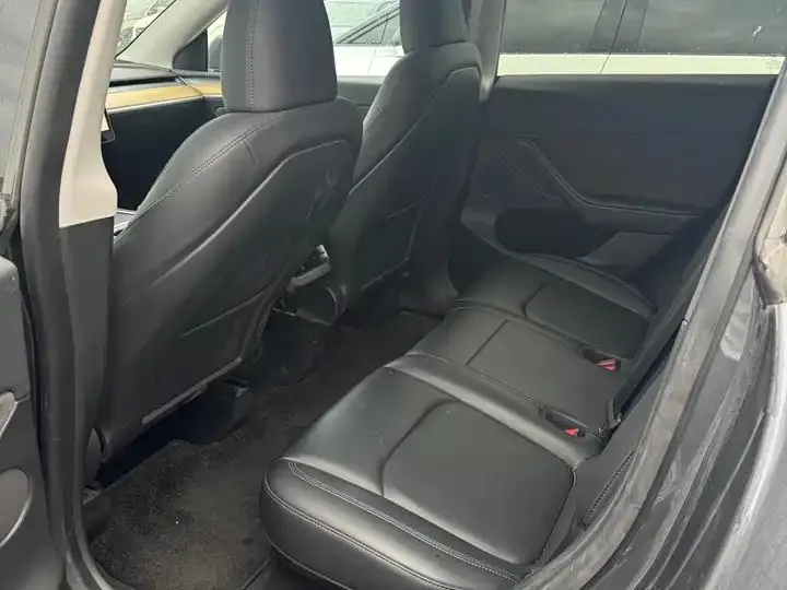 Model Y 2022 rear-wheel drive version 6