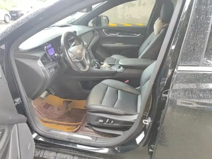 Cadillac XT5 2022 model 2.0T two-wheel-drive luxury version 17