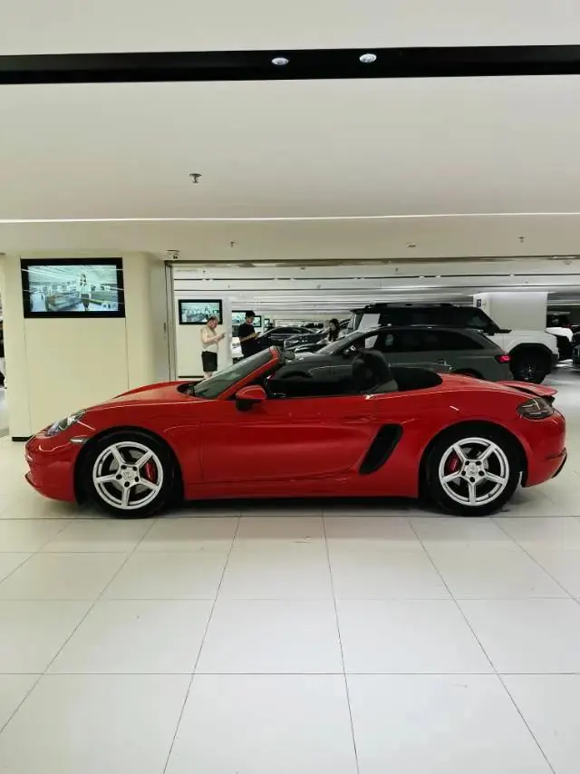 Porsche 718 2020 Boxster 2.0T 3