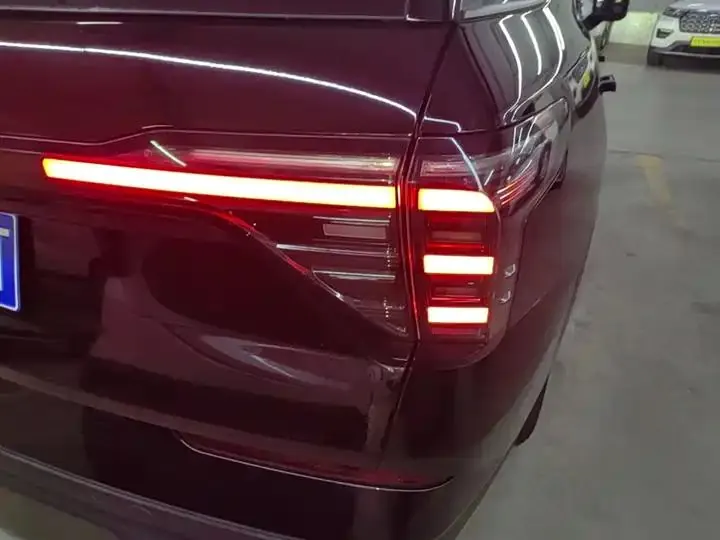 2023 Ruijie L 2.0T EcoBoost Two-Wheel-Drive Seven-Seater Luxury Model 8