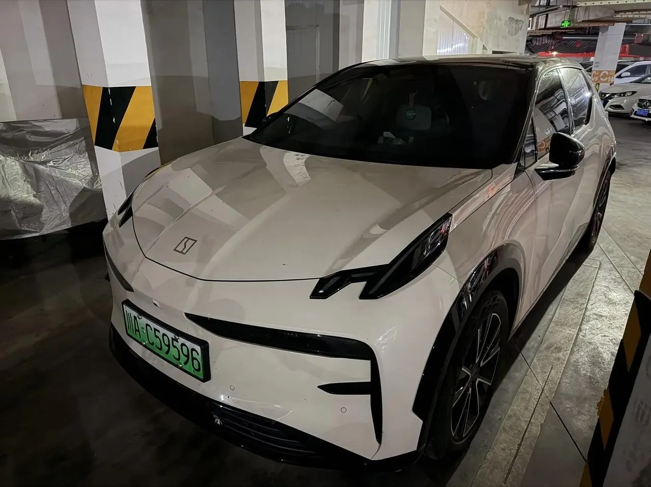 Open image lightbox: Zeekr X 2024 four-seat rear drive version