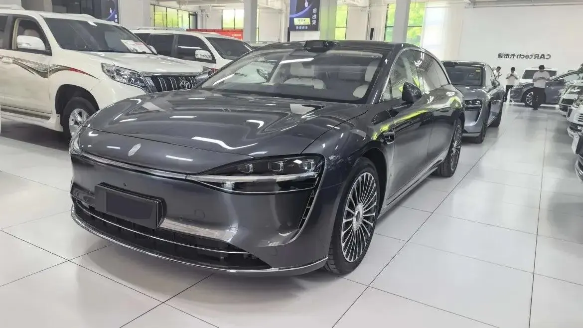 Открыть галерею: Luxeed S9T 2025 Extended Ultra Long Life Edition