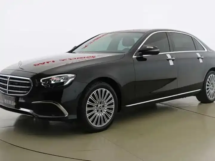 Mercedes Benz E-Class 2023 Model to E 300 L Luxury Model - View 1