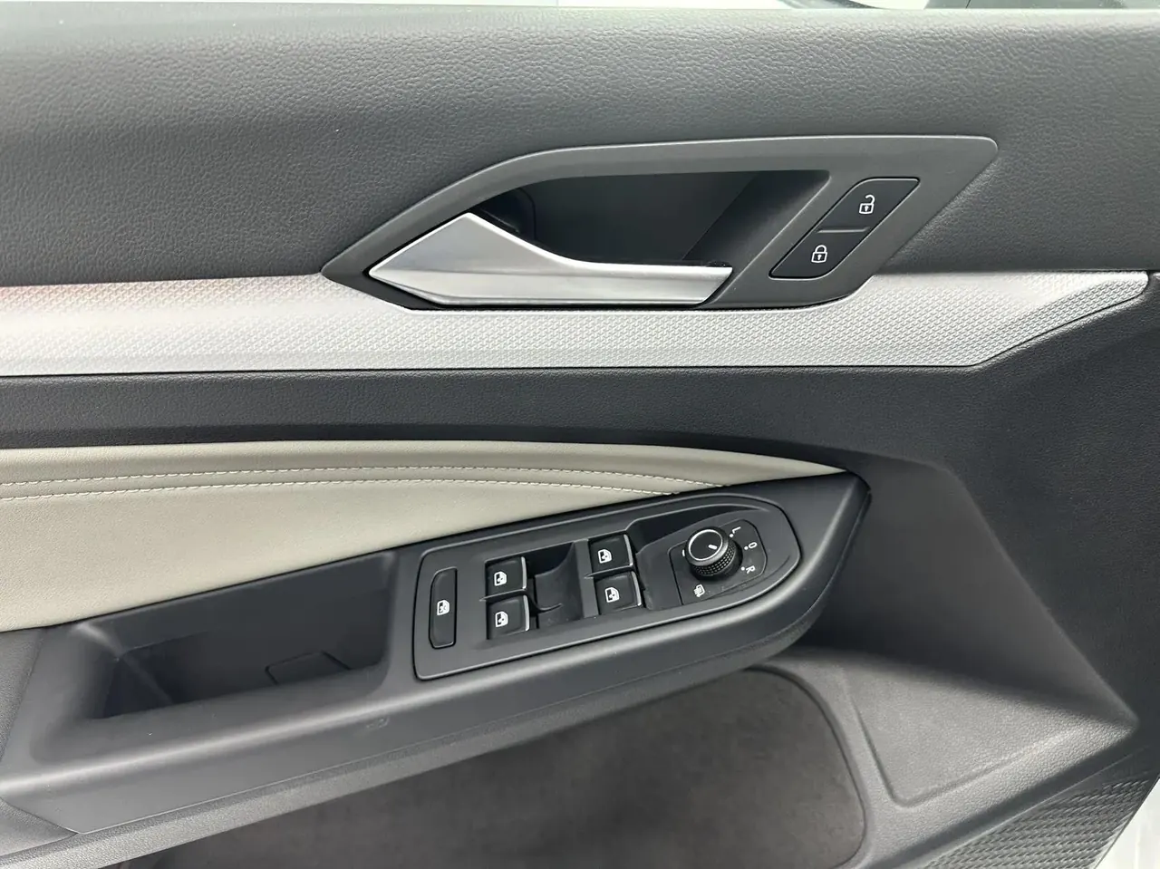 Golf 2021 280TSI DSG Pro 8