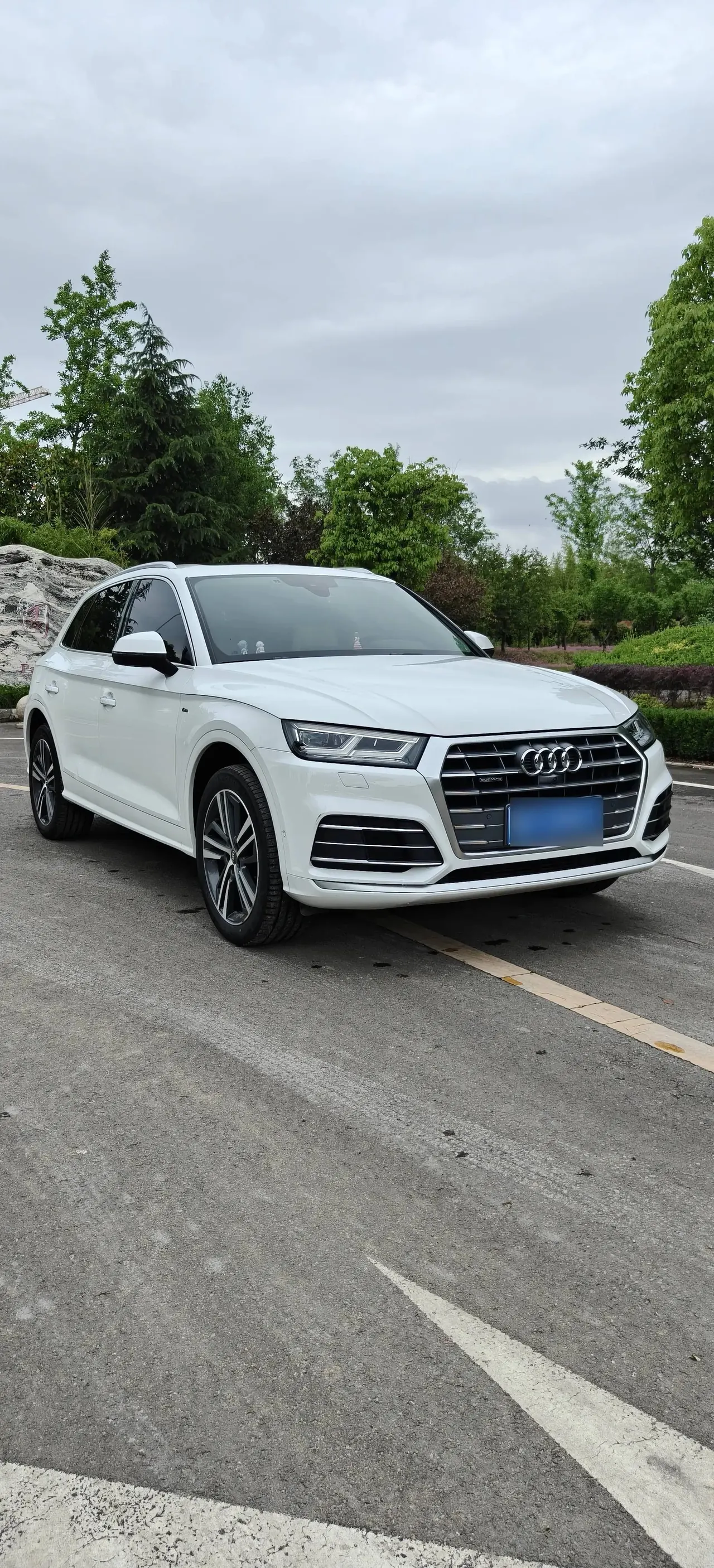 Audi Q5L 2020 model 45 TFSI Prestige Sport version 3