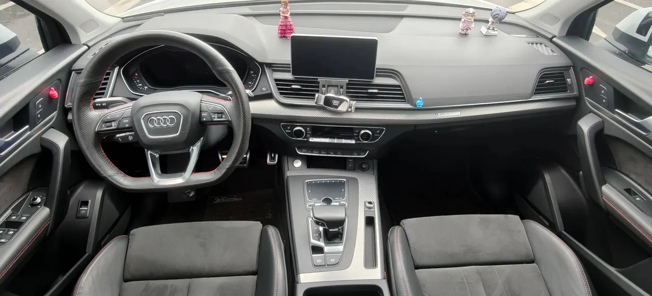 Audi Q5L 2020 model 45 TFSI Prestige Sport version 9