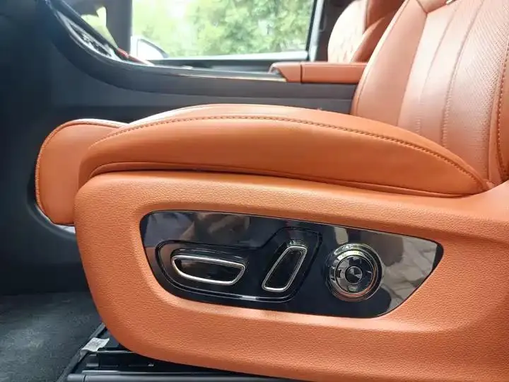 Trumpchi M8 2025 Model, Gan Kun Series Ultra First-Class Cabin 18