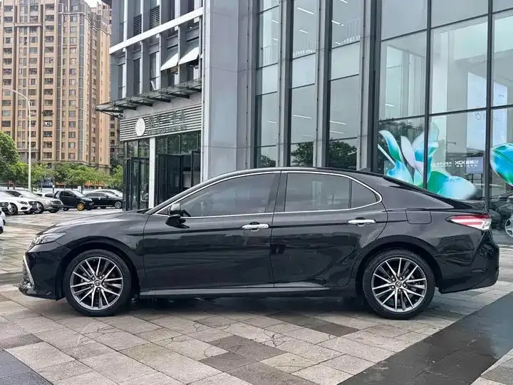 Camry 2021 2.5G Luxury Edition 2