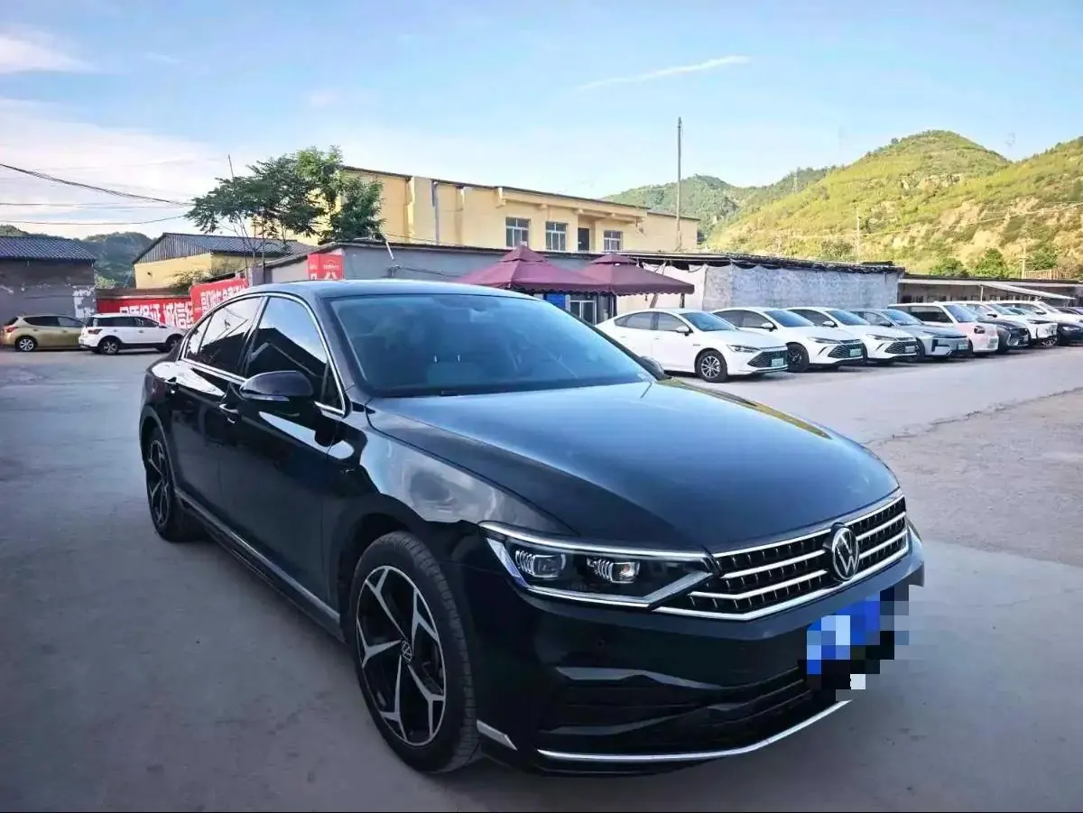 Volkswagen 2025 Magotan 2.0TSI 330TSI 2 million luxury automatic gear 3