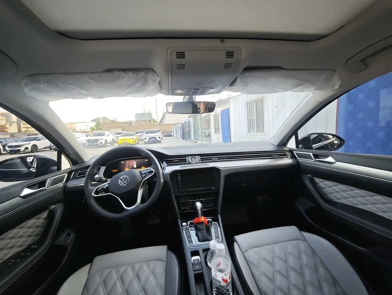 Volkswagen 2025 Magotan 2.0TSI 330TSI 2 million luxury automatic gear 5