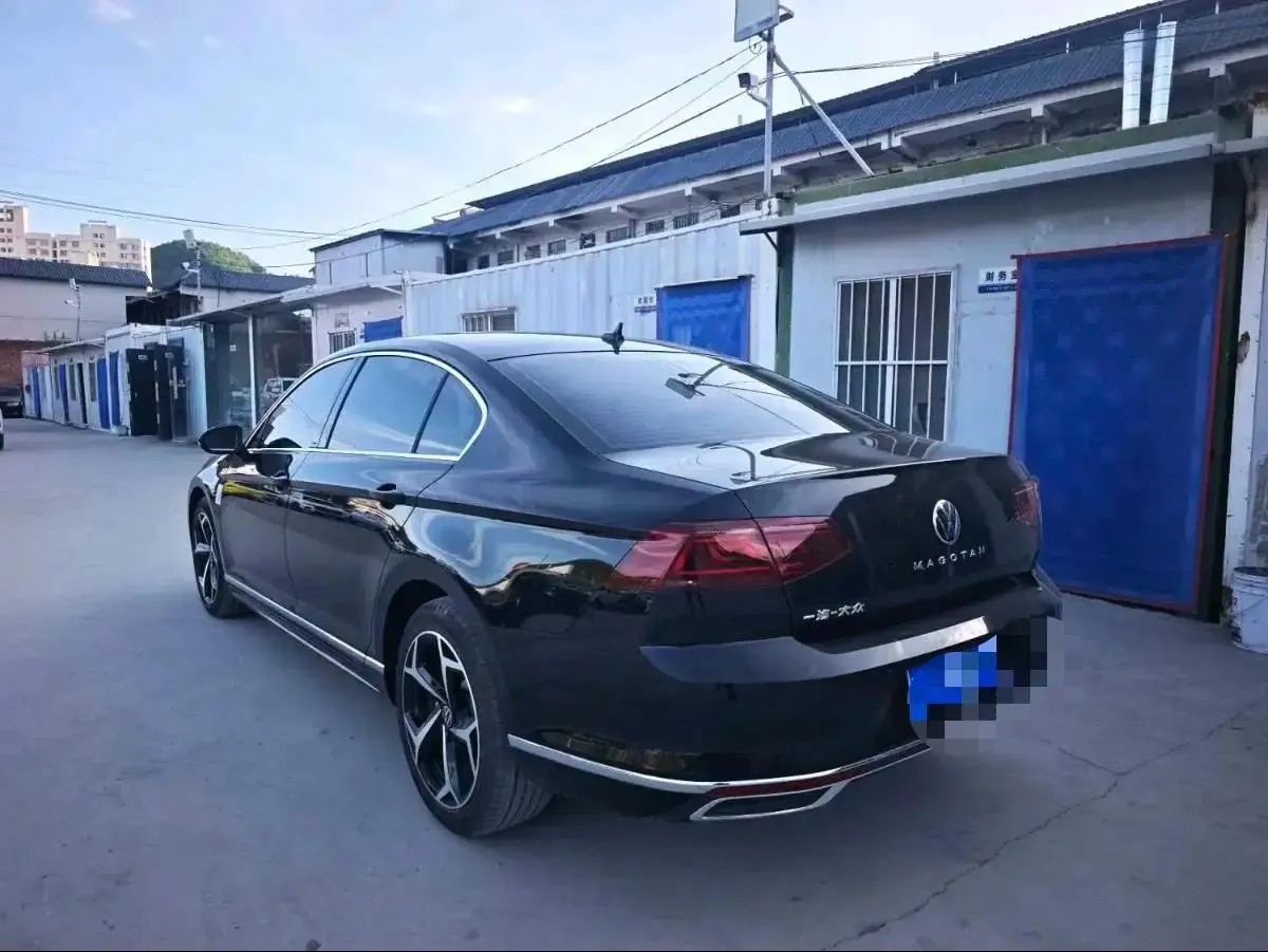 Volkswagen 2025 Magotan 2.0TSI 330TSI 2 million luxury automatic gear 7