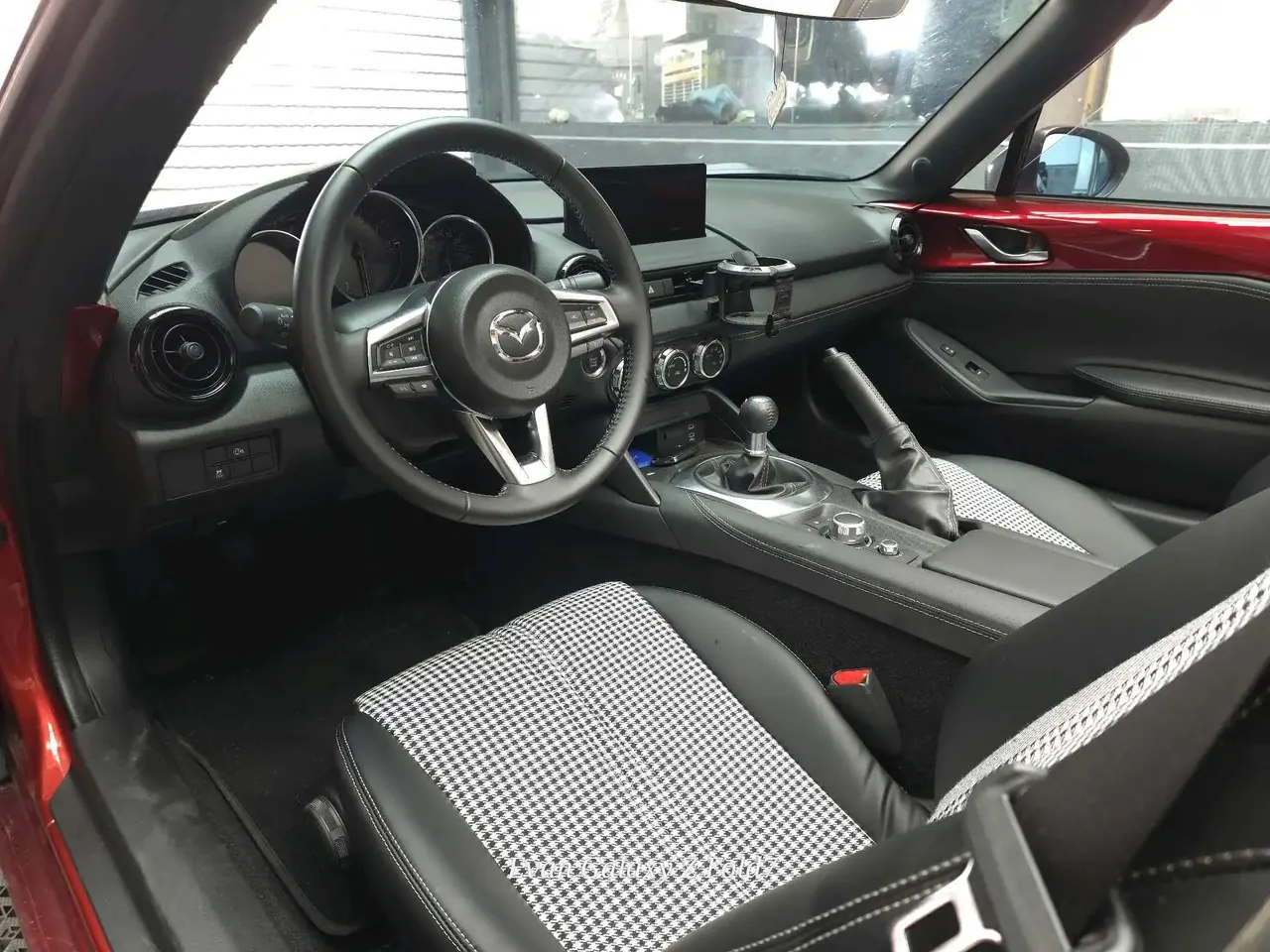 Mazda MX-5 (Imported) 2023 MX-5 RF 2.0 Manual Gear 6