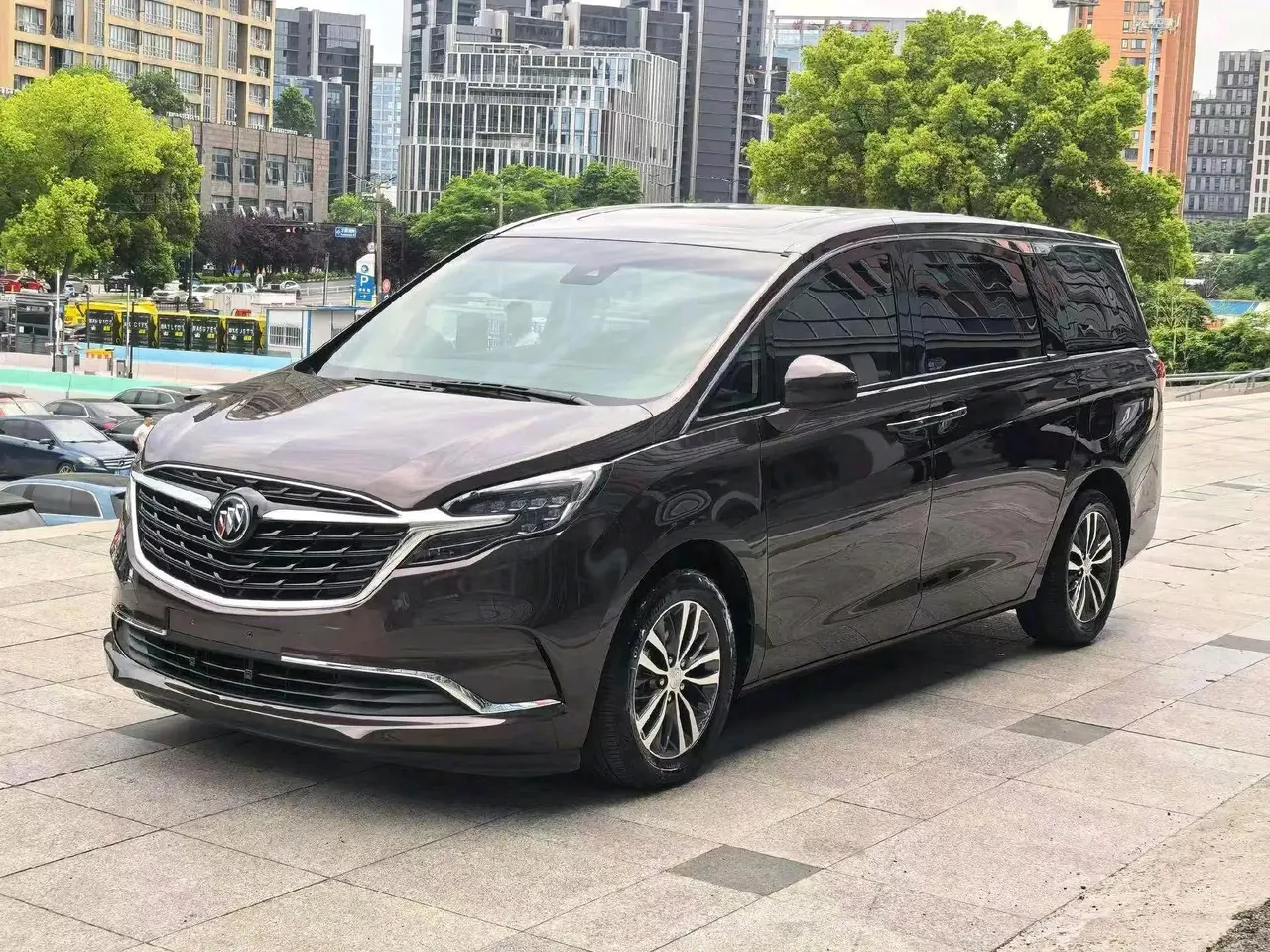 Buick GL8 2022 ES Land Noble 653T Comfort Model - View 1
