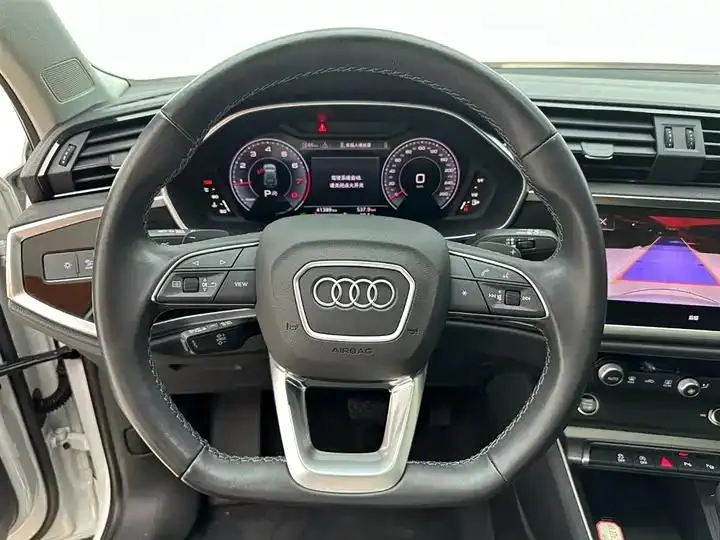 Audi Q3 2023 35 TFSI Fashion Dynamic (1.4T) 20