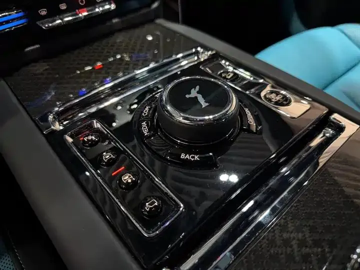 Cullinan 2020 Black Badge 14