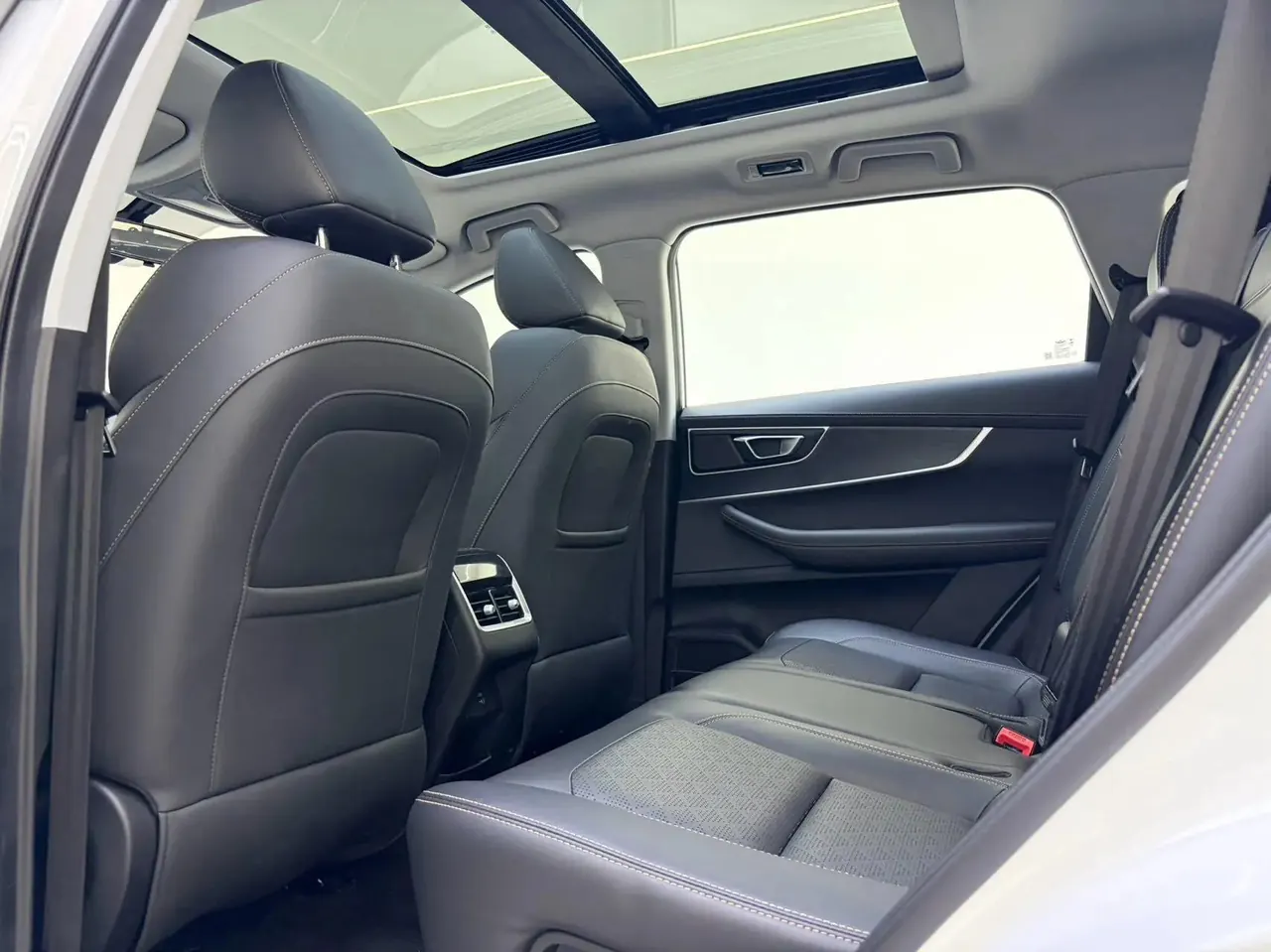 Ruihu 8 2022 1.5TCI Auto Respect Edition 5 8