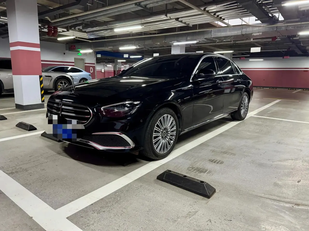 Mercedes Benz E-Class 2023 E 300 L Fashion - View 1
