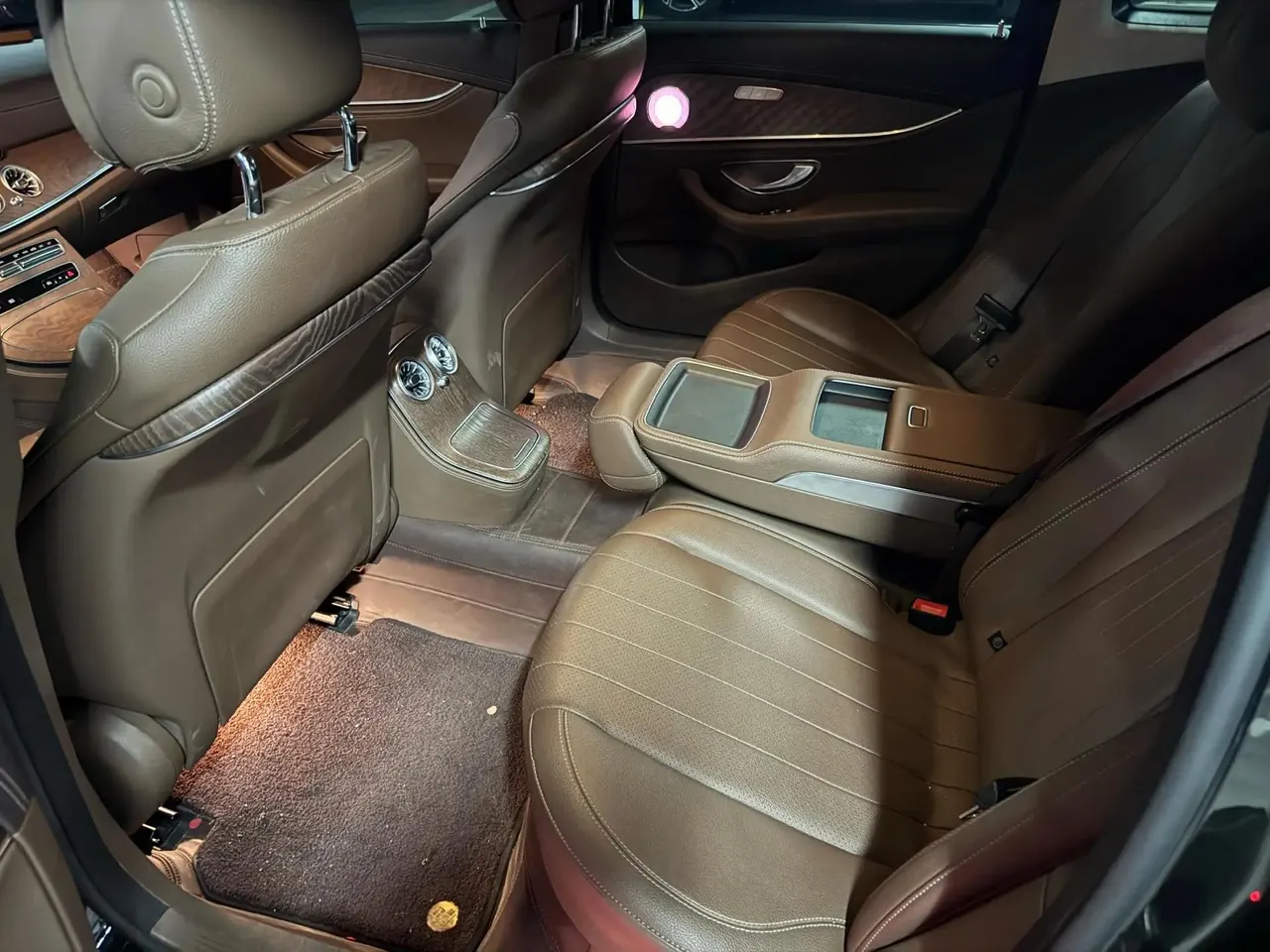 Mercedes Benz E-Class 2023 E 300 L Fashion 3