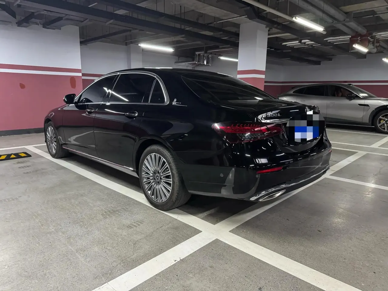 Mercedes Benz E-Class 2023 E 300 L Fashion 5