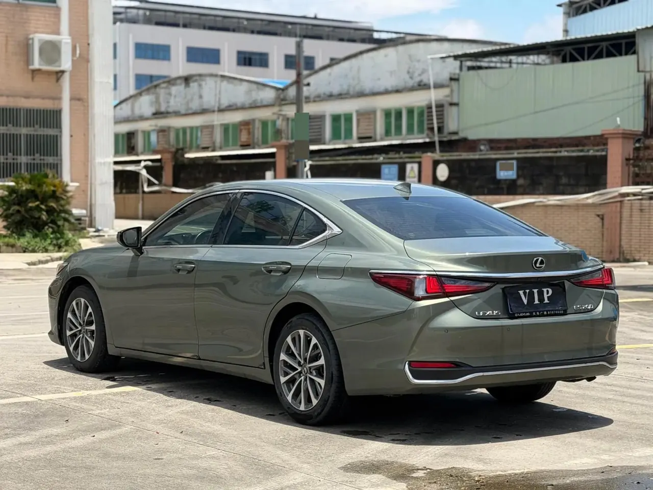Lexus ES 2022 200 Executive Edition 8