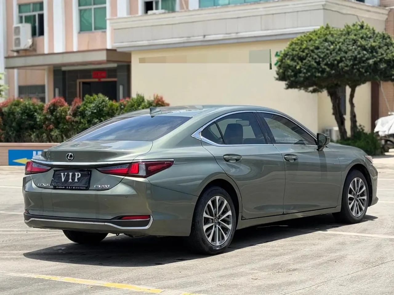 Lexus ES 2022 200 Executive Edition 9