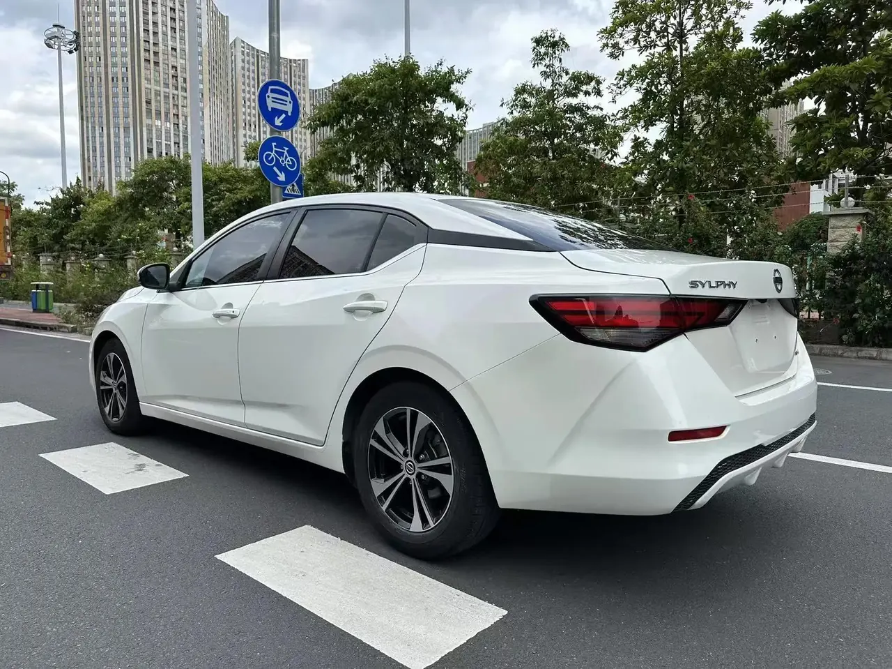 Sylphy 2020 1.6L XL CVT Enjoyment Edition 4
